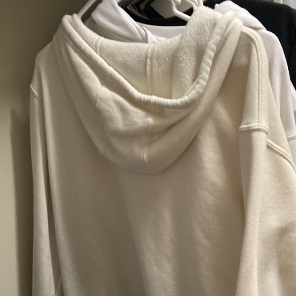 O’Neil hoodie amazing condition - Picture 2 of 3